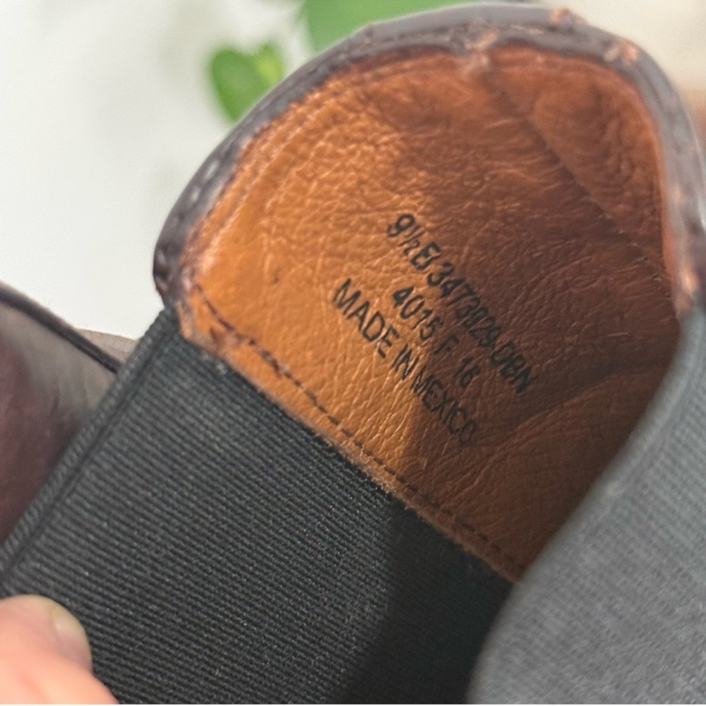 Frye Women's Dara Harness Chelsea Boots Deep Brown Leather 
Women’s Size 9.5 - Picture 6 of 9